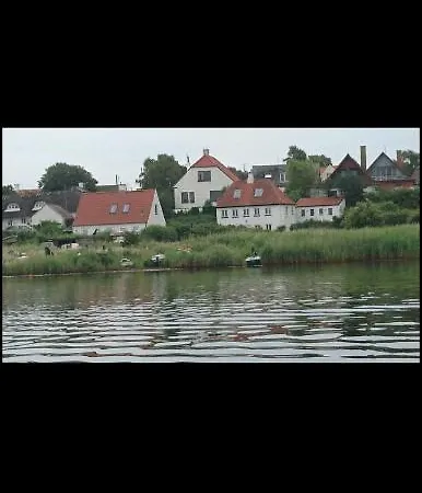 Fantastisk Udsigt Til Vandet Og Toro Semesterbostad Assens
